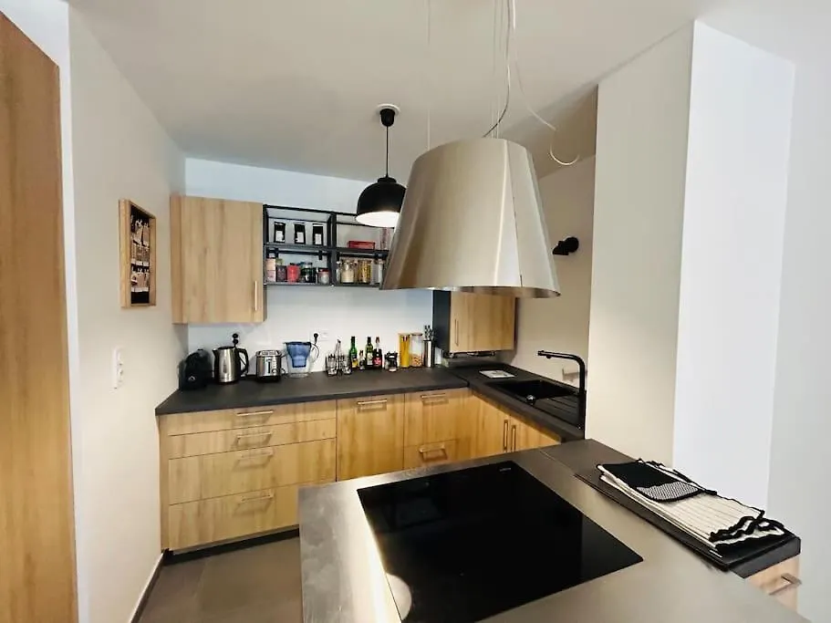 Apartment L'Hermine Terrasse Et Parking, 500 Plage Concarneau
