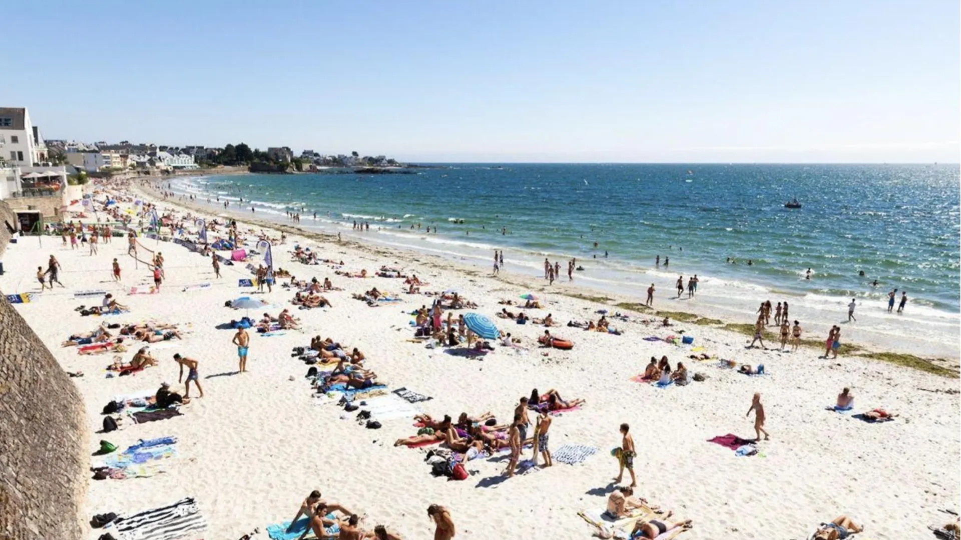 L'Hermine Terrasse Et Parking, 500 Plage Concarneau 0*,  Francja